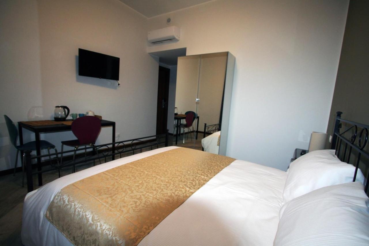 Sansirofiera Rooms Μιλάνο Εξωτερικό φωτογραφία