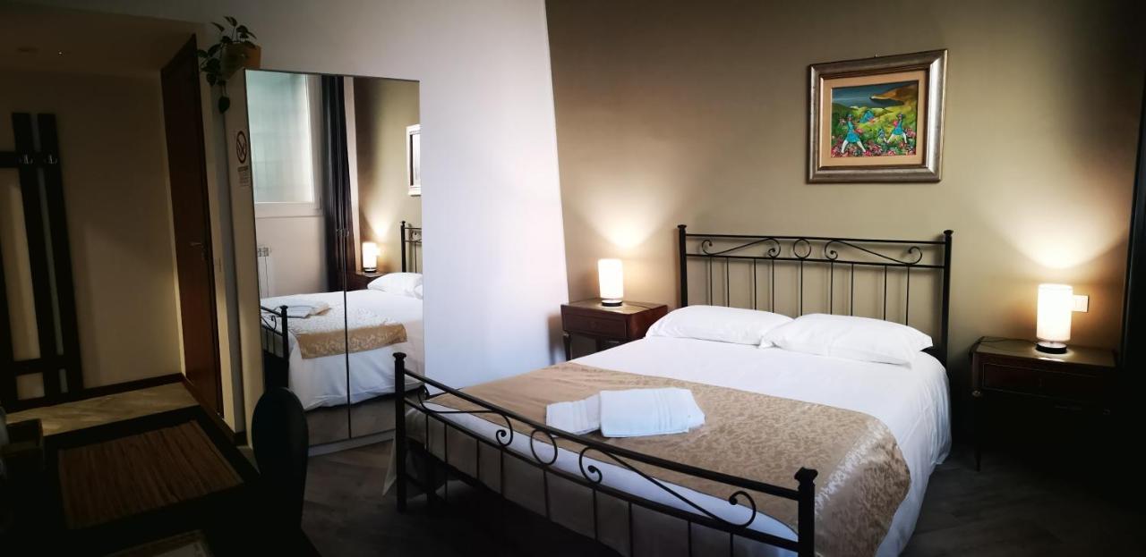 Sansirofiera Rooms Μιλάνο Εξωτερικό φωτογραφία
